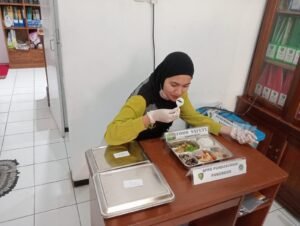 Polres Ponorogo Libatkan Sidokkes Pastikan Makanan Program MBG Aman Dikosumsi